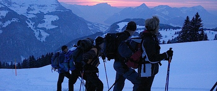 Vollmond Schneeschuhwanderung mit Fondue