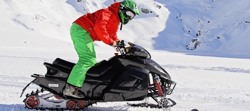 Snowmobil fahren